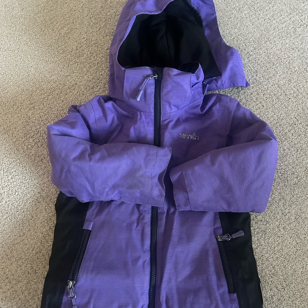 Size 4 Kids MNTN Ski/SnowJacket with removable Hood